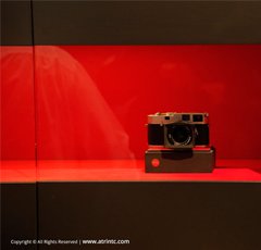 غرفه Leica